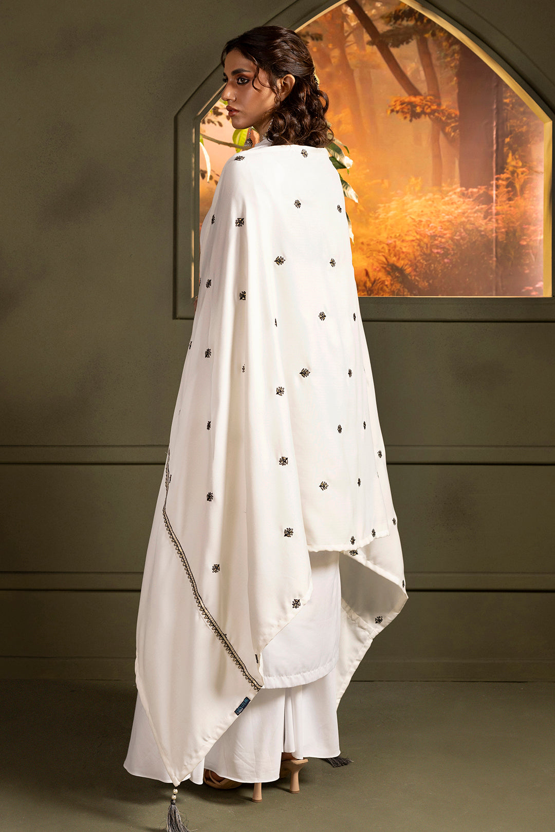 Embroidered Shawl - 0017