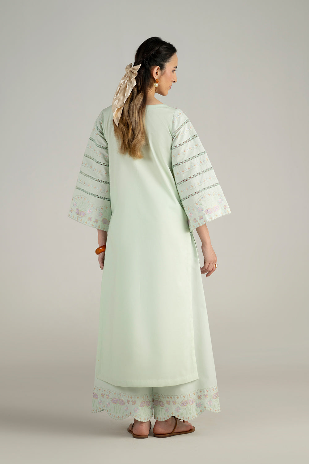 NEFERTARI - MSS6011