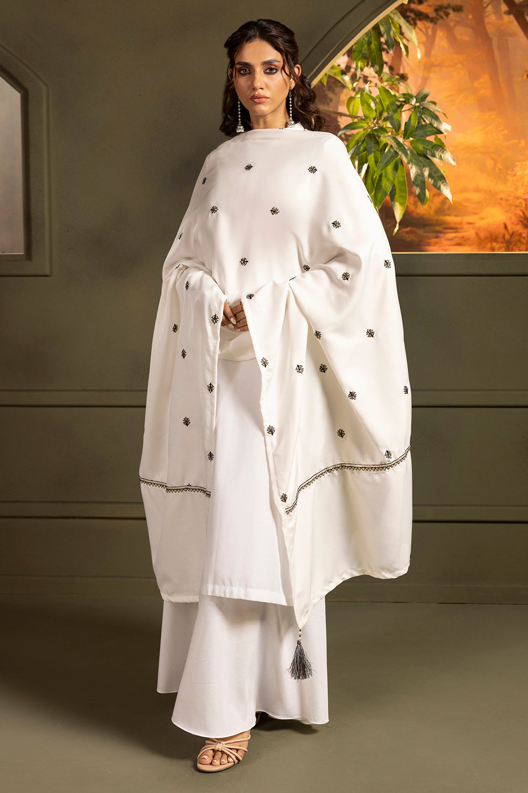 Embroidered Shawl - 0017