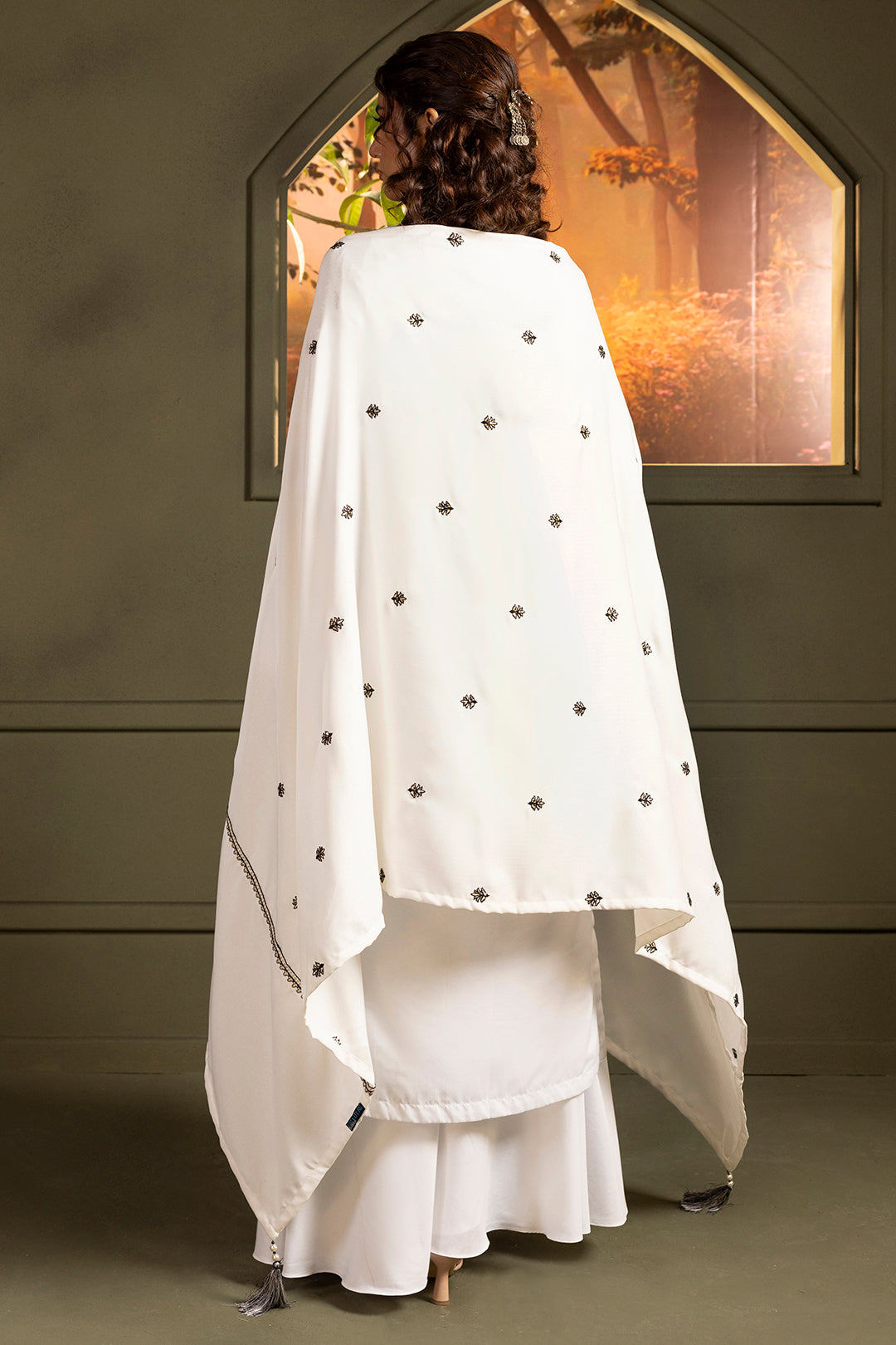 Embroidered Shawl - 0017