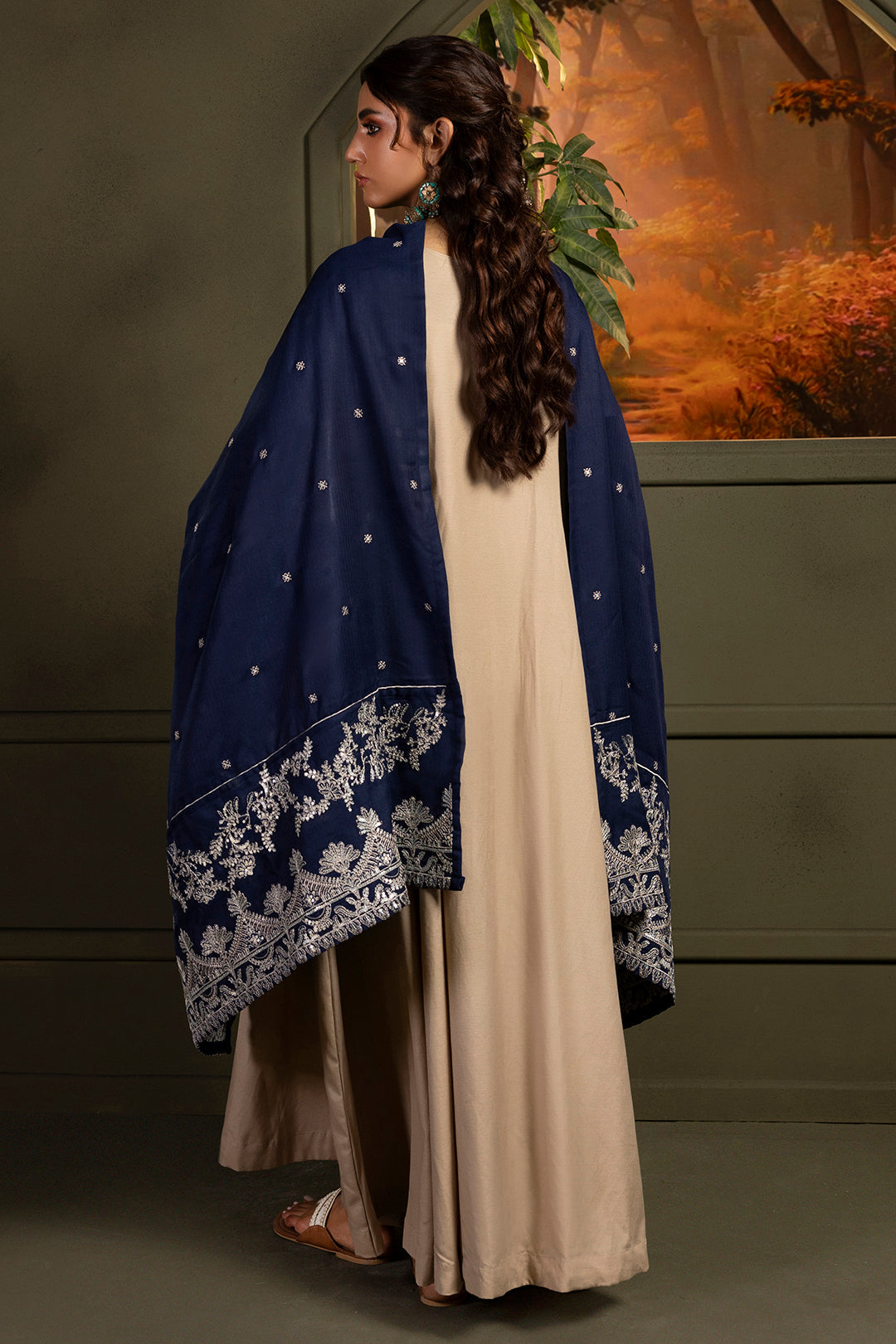 Embroidered Shawl - 0018